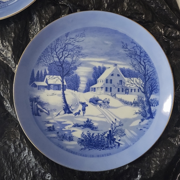 3 CURRIER AND IVES blue and white collector PLATES blue & white Tundra Japan - Picture 3 of 5